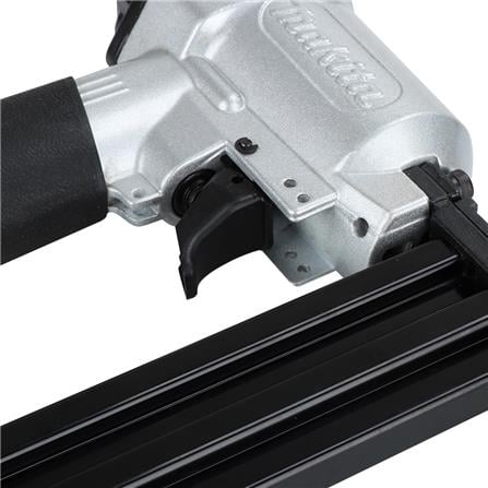 เครื่องยิงตะปูลม MAKITA M011-AF301ZK_2