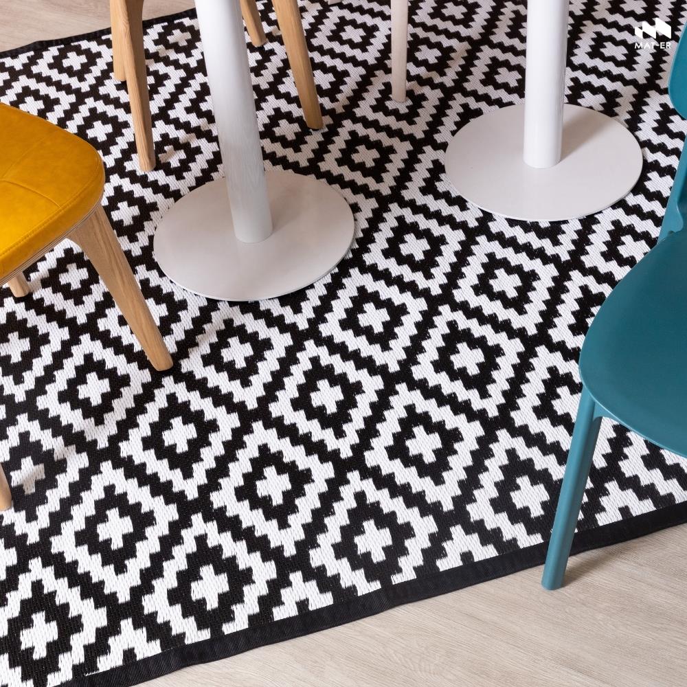 เสื่ออเนกประสงค์ MAT-ER MERRY MERRY 150x240 ซม. สีดำ/ขาว