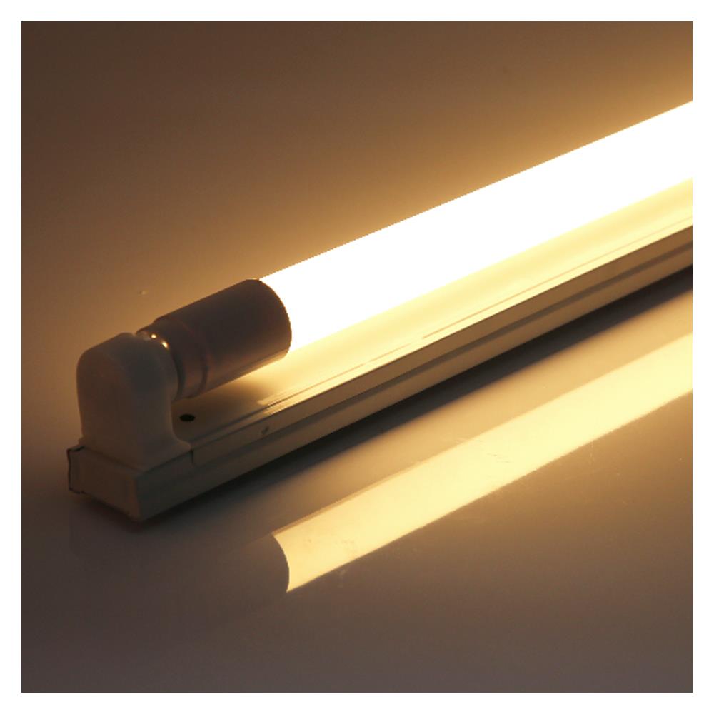 ชุดรางนีออน LED EVE T8 SAVER 9 วัตต์ WARMWHITE