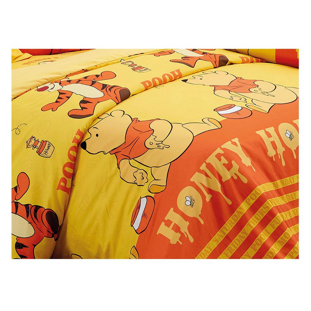ชุดผ้าปูที่นอน 6 ฟุต (ชุด 6 ชิ้น) TULIP WINNIE THE POOH 60204-DLC090