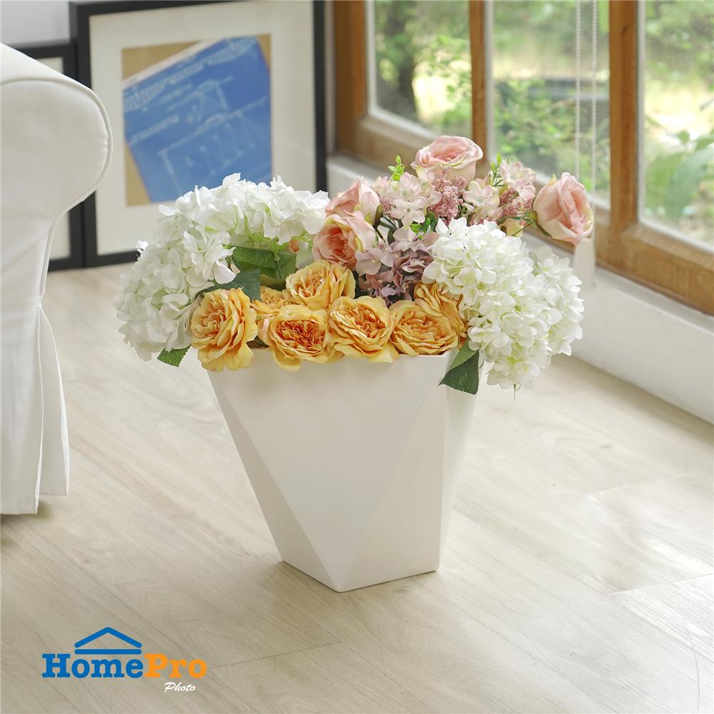 กระถางพลาสติก SPRING GRAM 32 ซม. สีขาว