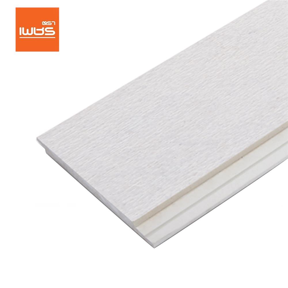 ไม้ฝาบังใบ ผิวเสี้ยน ตราเพชร 16.5x300x1.1 ซม. สีธรรมชาติ