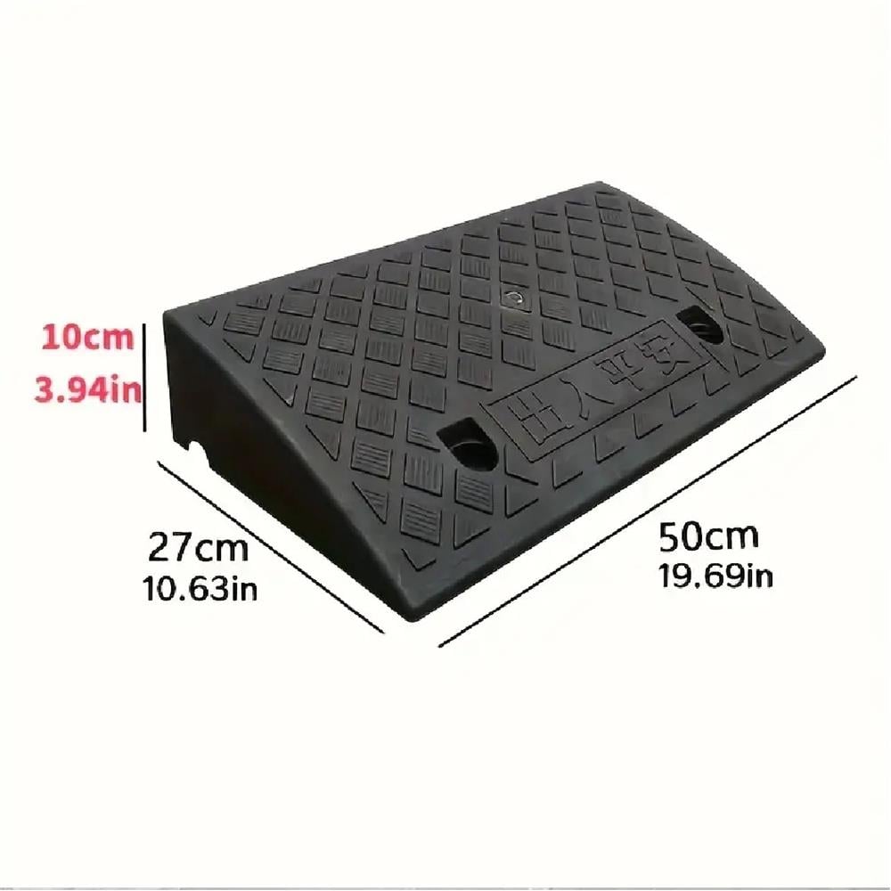 พลาสติกปีนฟุตบาท RIGHT 50x27x10 ซม. สีดำ