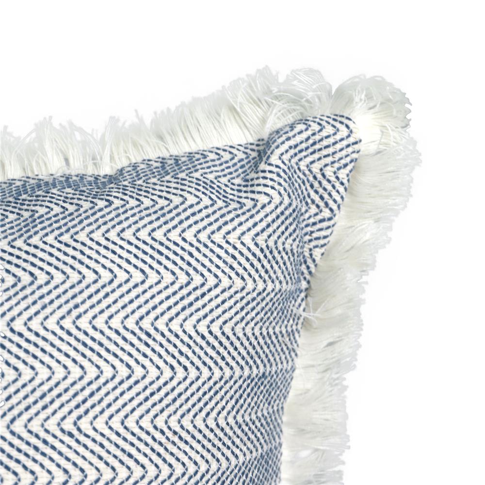 หมอนอิง HOME LIVING STYLE WAVERLY 18X18 นิ้ว สีน้ำเงิน