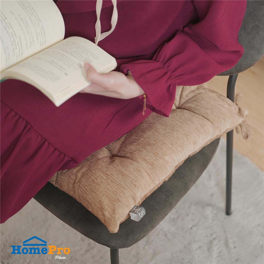 เบาะรองนั่ง HOME LIVING STYLE FLINT 18X18 นิ้ว สีน้ำตาล