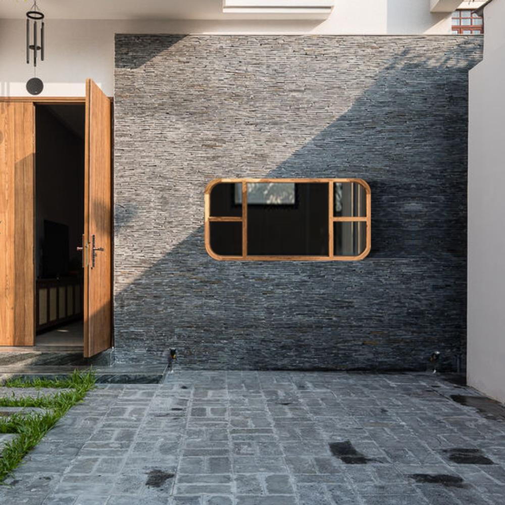 วงกบหน้าต่างโค้ง ไม้เนื้อแข็ง N999 MM-05 120x200 ซม. สีธรรมชาติ