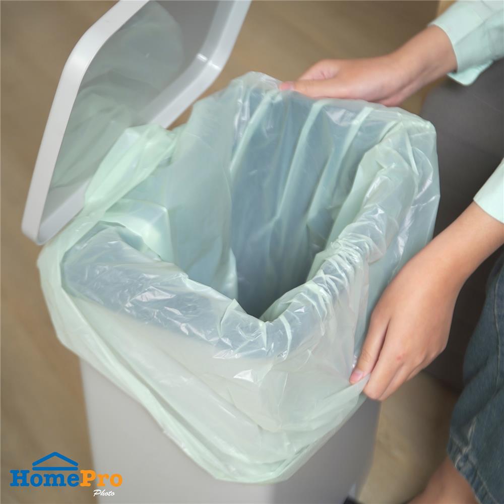 ถุงขยะม้วน CIRCULAR ACCO 18x20 นิ้ว กลิ่นมินต์และเลมอน สีเขียวอ่อน (แพ็ก 30 ใบ)