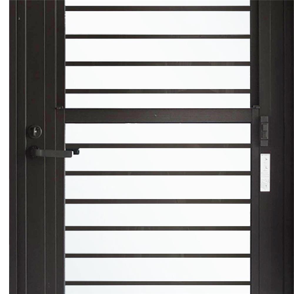 ชุดประตูบานสวิงเดี่ยว อะลูมิเนียม SANKYOALUMI J-TRUST VENTILATION 90x205 ซม. สีดำ