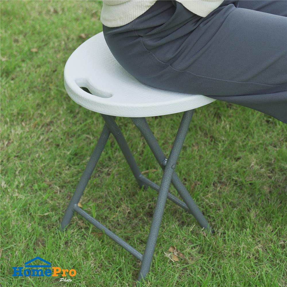 เก้าอี้พับ ME LIVING HDPE สีขาว