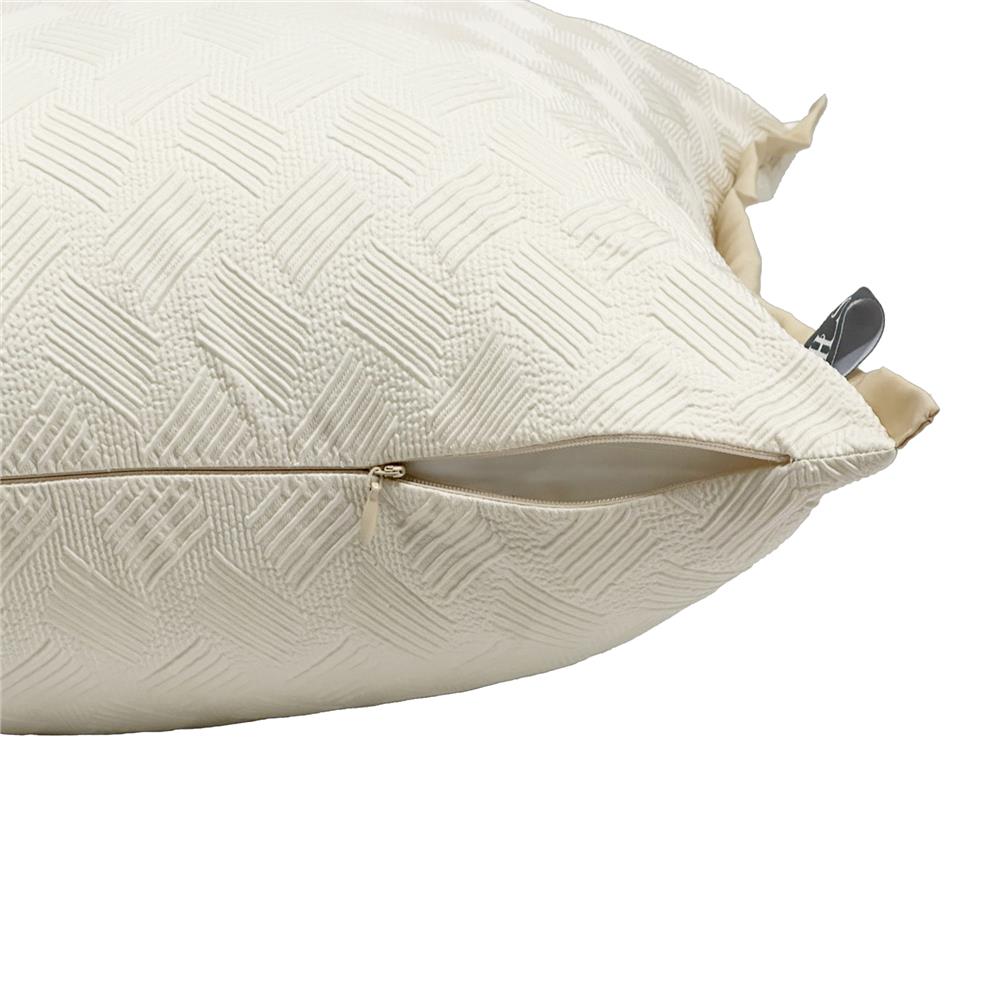 หมอนอิง HOME LIVING STYLE CROSBY 17X17 นิ้ว สีครีม