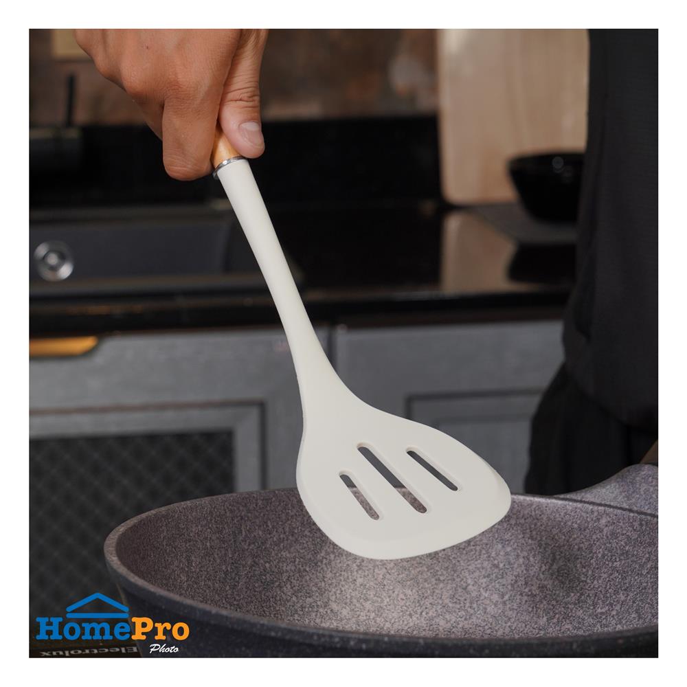 ตะหลิวมีร่องซิลิโคน ด้ามไม้ KECH ZC-MGK4 สีขาว/น้ำตาล