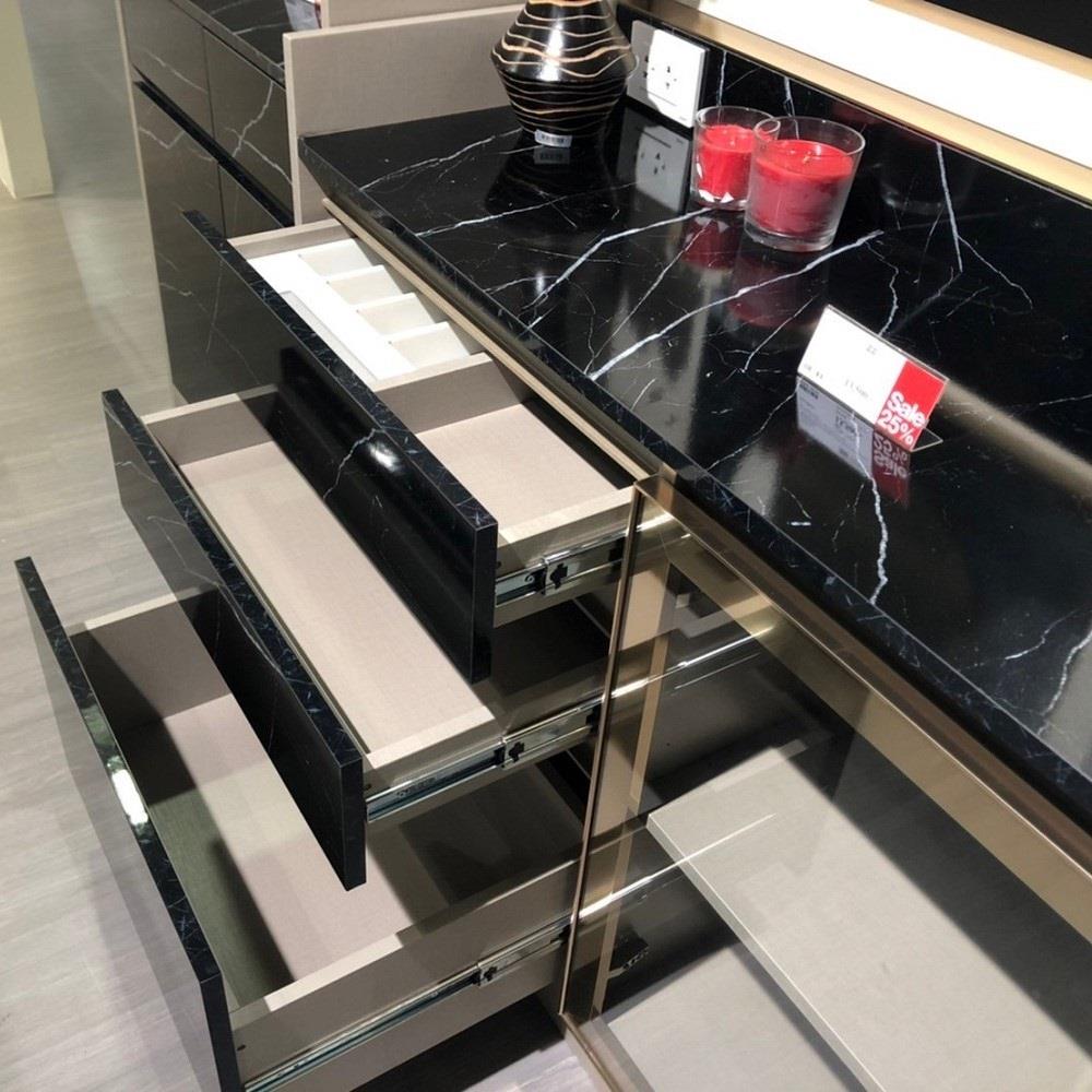 ตู้เตี้ยบานผสม SB FURNITURE BELINDA 19210738 160 ซม. ลายหินอ่อนดำ