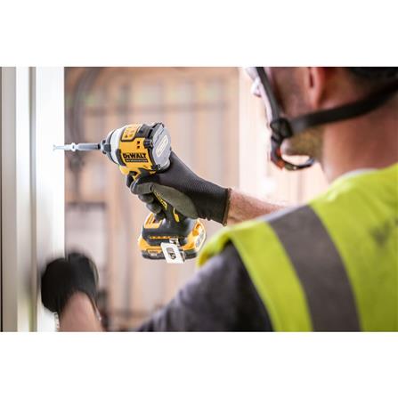 ชุดสว่านกระแทกและไขควงกระแทกไร้สาย (พร้อมแบตเตอรี่และแท่นชาร์จ) DEWALT DCK2050S2T-B1 20 โวลต์_4