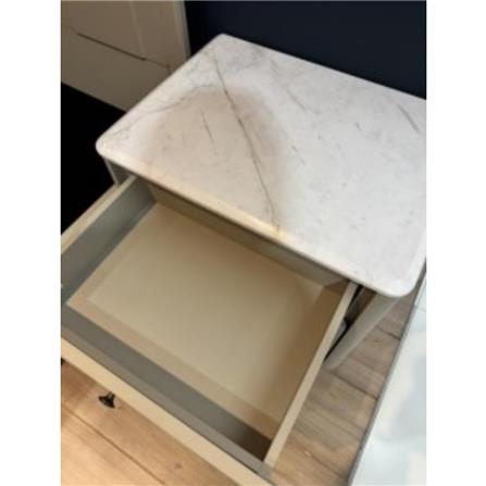 โต๊ะข้างเตียง SB FURNITURE FAY 19244777 55 ซม. สี PASTELA CREAM_4