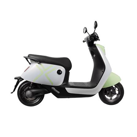 รถจักรยานยนต์ไฟฟ้า EM QAREZ 2000W สีขาว_0