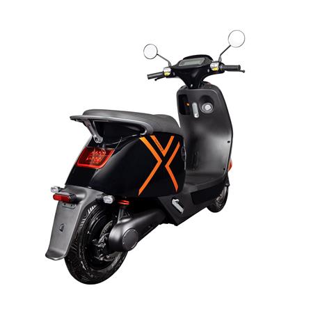 รถจักรยานยนต์ไฟฟ้า EM QAREZ 2000W สีดำ/ส้ม_7