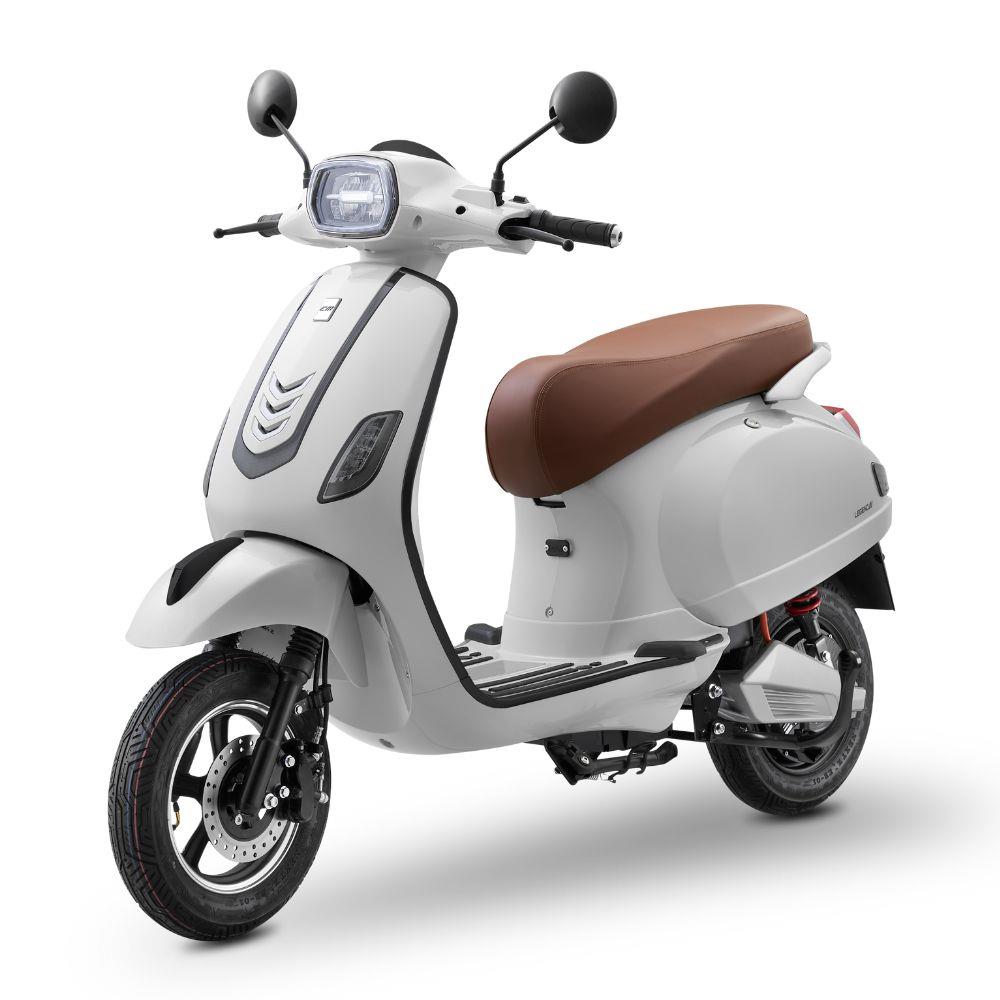 รถจักรยานยนต์ไฟฟ้า EM LEGEND 2000W สีขาวสโนวี่