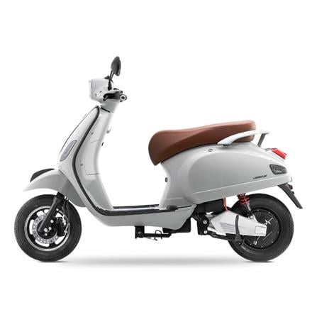 รถจักรยานยนต์ไฟฟ้า EM LEGEND 2000W สีขาวสโนวี่_1